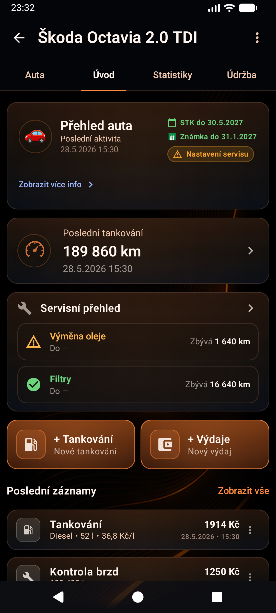 Úvodní obrazovka auta ve FuelLogu